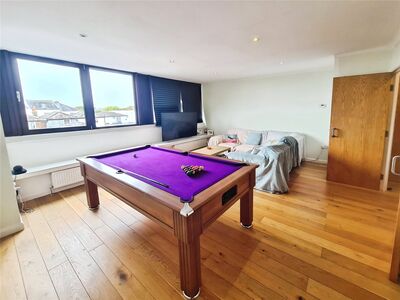 Upper Banister Street, 2 bedroom  Flat to rent, £1,350 pcm