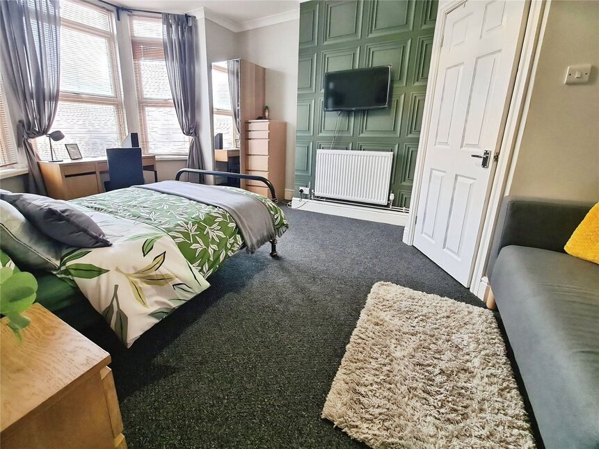 Main image of 1 bedroom  Flat to rent, Leigh Road, Eastleigh, Hampshire, SO50