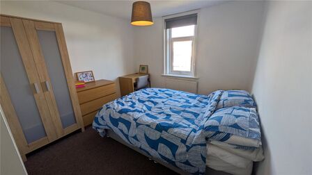 Wolverton Road, 1 bedroom Mid Terrace Room to rent, £680 pcm