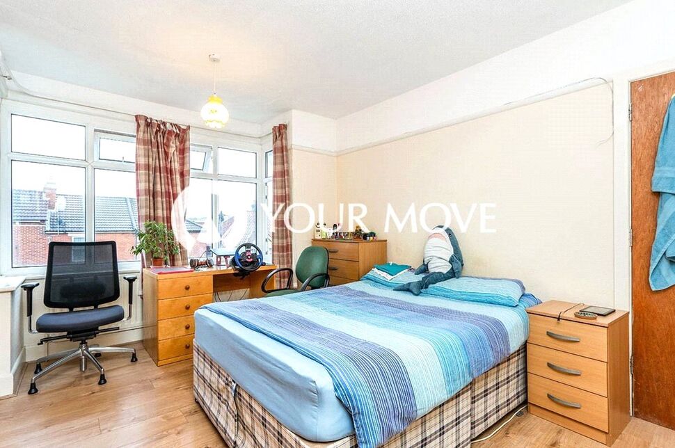 Main image of 5 bedroom Mid Terrace House to rent, Arnold Road, Southampton, Hampshire, SO17