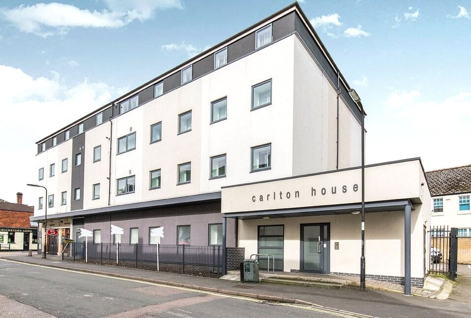 Main image of 6 bedroom  Flat to rent, Carlton Place, Southampton, Hampshire, SO15