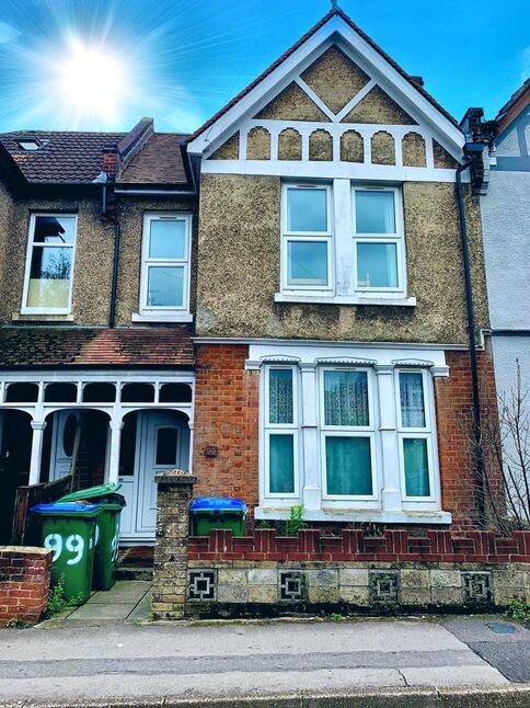 Main image of 6 bedroom Semi Detached House to rent, Westridge Road, Southampton, Hampshire, SO17