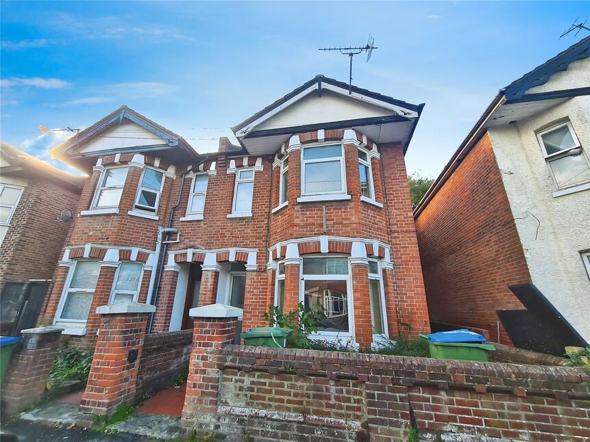 Main image of 4 bedroom Mid Terrace House to rent, Coventry Road, Southampton, Hampshire, SO15