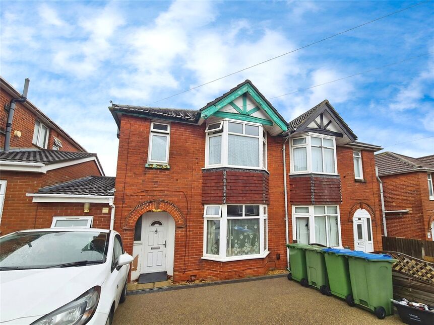Main image of 5 bedroom Link Detached House to rent, Sirdar Road, Southampton, Hampshire, SO17