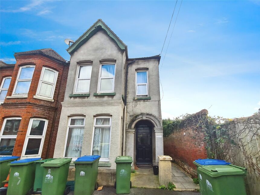 Main image of 3 bedroom  Flat to rent, Rigby Road, Southampton, Hampshire, SO17