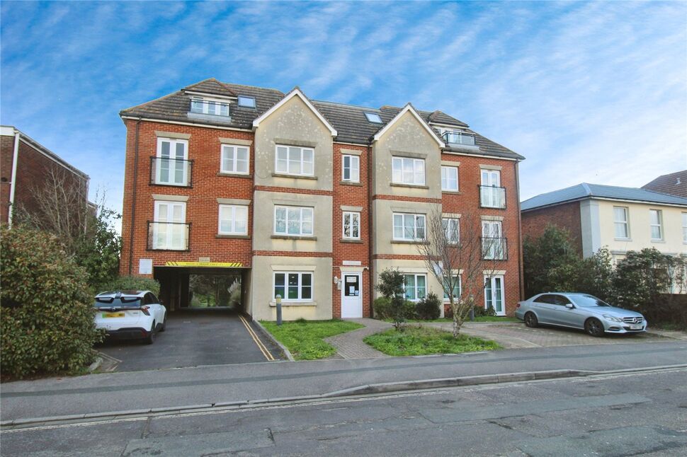 Main image of 2 bedroom Flat for sale, Paynes Road, Southampton, Hampshire, SO15