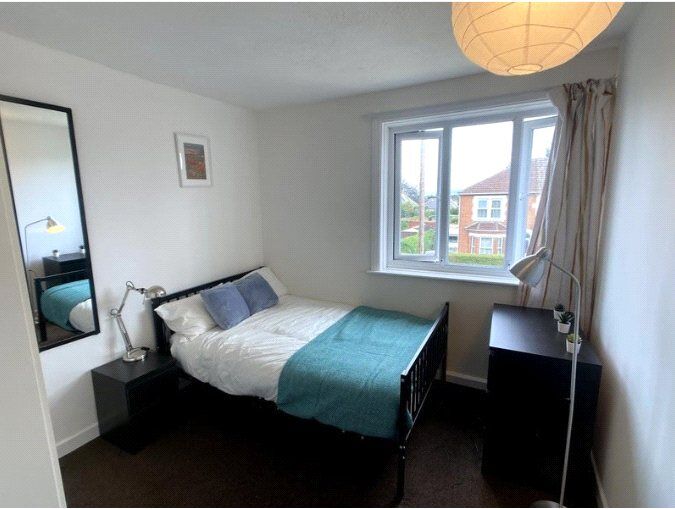 Main image of Room to rent, Woodcote Road, Southampton, Hampshire, SO17