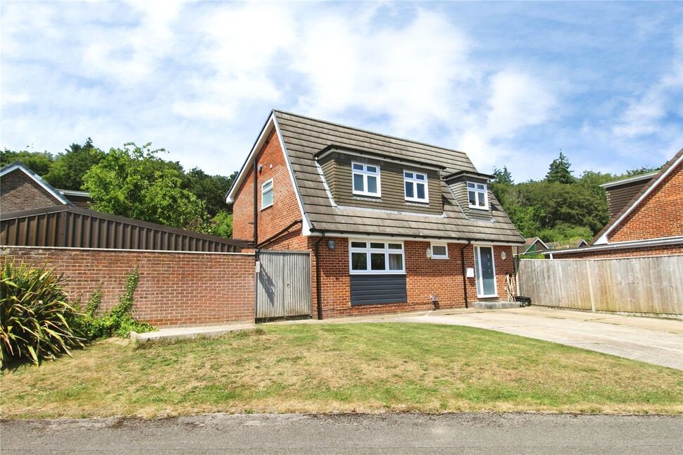 Main image of 4 bedroom Detached House for sale, Bolderwood Close, Bishopstoke, Hampshire, SO50