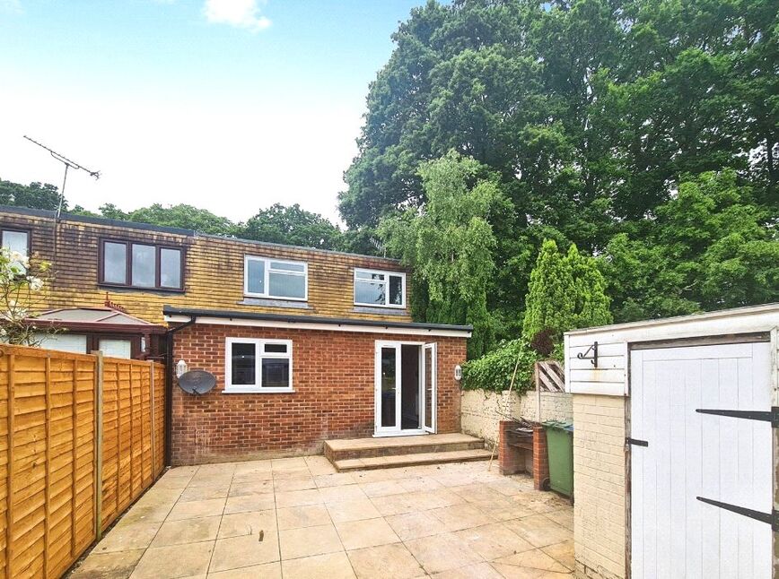 Main image of 4 bedroom House to rent, Arnheim Close, Southampton, Hampshire, SO16