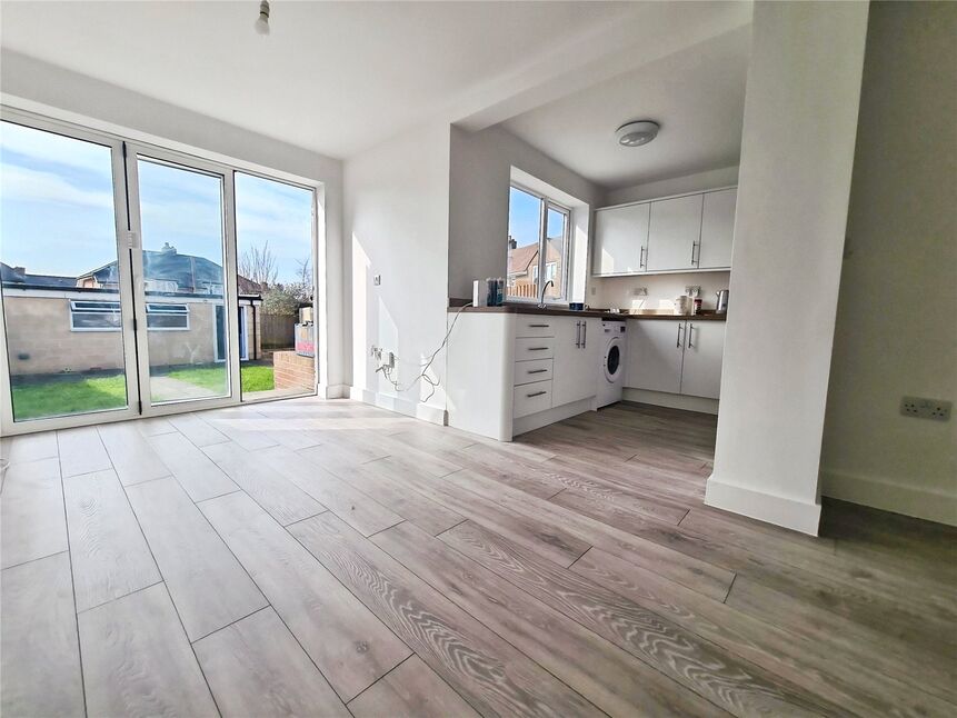 Main image of 3 bedroom Flat to rent, Linden Road, Southampton, Hampshire, SO16