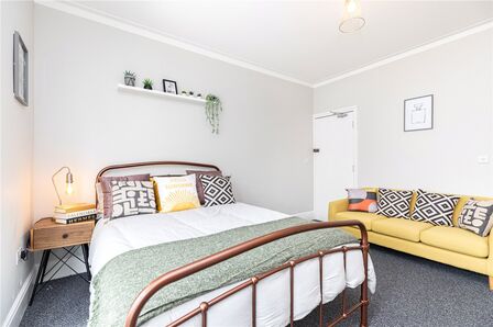 Morris Road, Flat to rent, &pound;1,095 pcm