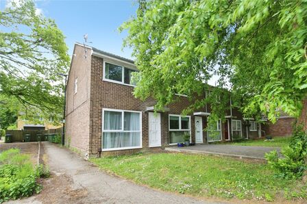 2 bedroom End Terrace House for sale