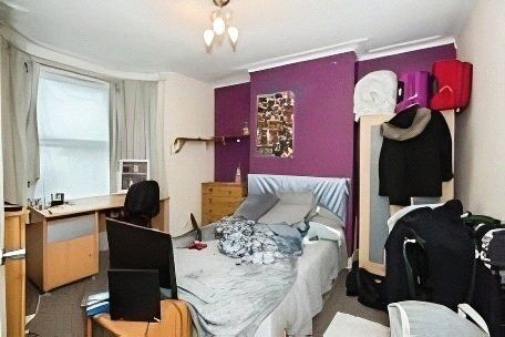 Main image of 1 bedroom Property to rent, Portswood Road, Southampton, Hampshire, SO17