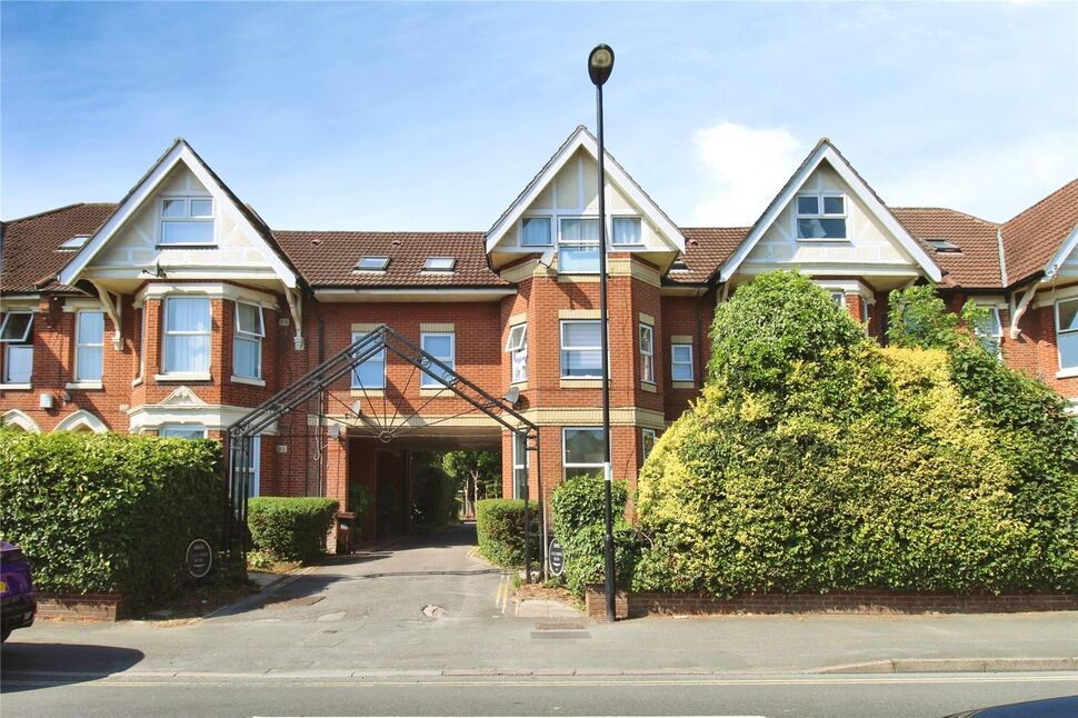 Main image of 1 bedroom Flat for sale, Hill Lane, Southampton, Hampshire, SO15