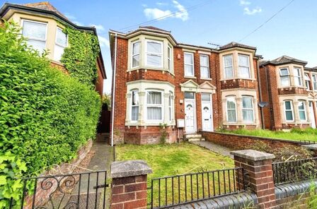 Portswood Road, 1 bedroom Property to rent, &pound;400 pcm