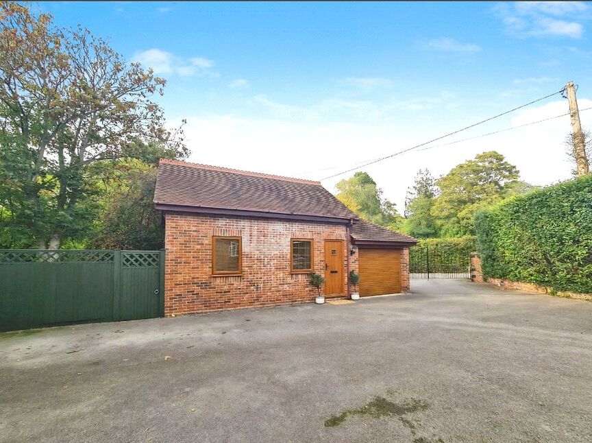 Main image of 2 bedroom Detached House to rent, Outlands Lane, Curdridge, Hampshire, SO30