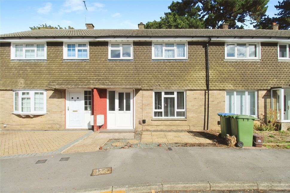 Main image of 3 bedroom Mid Terrace House for sale, Macarthur Crescent, Southampton, Hampshire, SO18