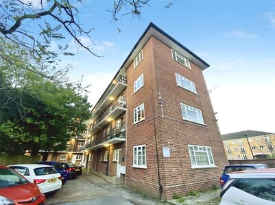 Archers, 2 bedroom Flat to rent, &pound;1,250 pcm