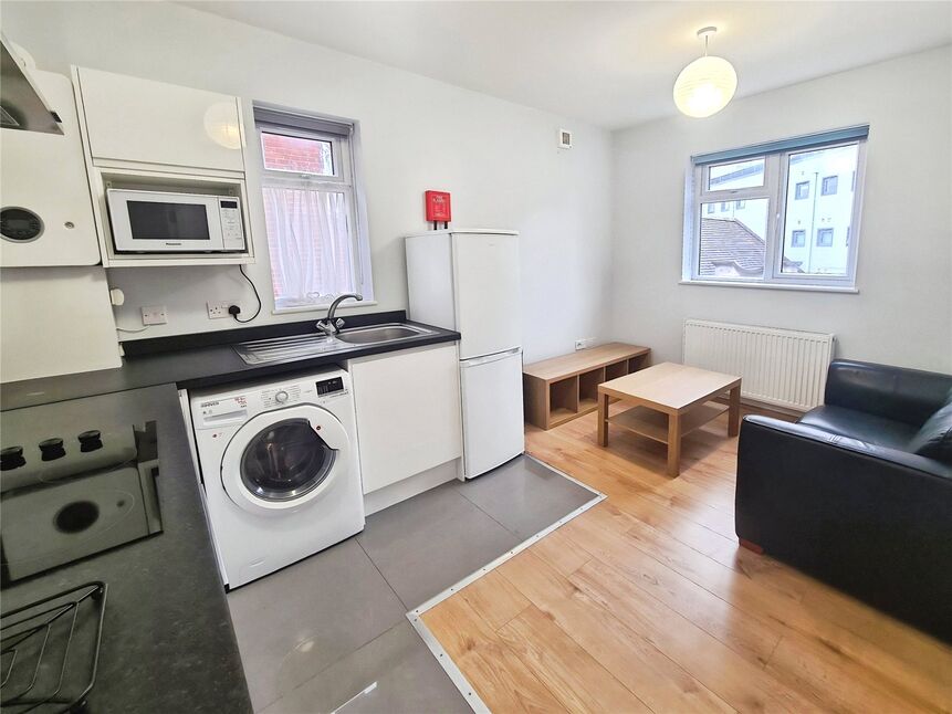 Main image of 1 bedroom Flat to rent, London Road, Southampton, Hampshire, SO15