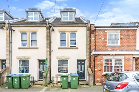 Dover Street, 3 bedroom House to rent, &pound;1,900 pcm