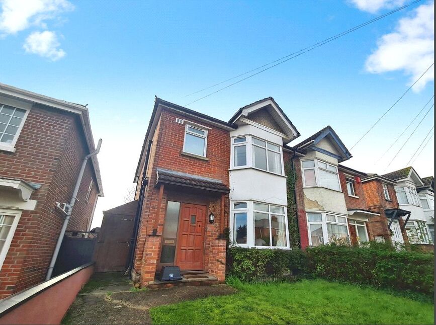 Main image of 4 bedroom Semi Detached House to rent, Harrison Road, Southampton, Hampshire, SO17