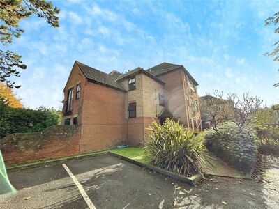 Westridge Road, 2 bedroom  Flat to rent, £1,200 pcm