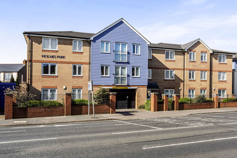 Main image of 1 bedroom Flat to rent, Milton Road, Southsea, PO4