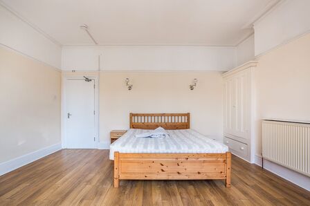 St. Davids Road, 6 bedroom  House to rent, £2,750 pcm
