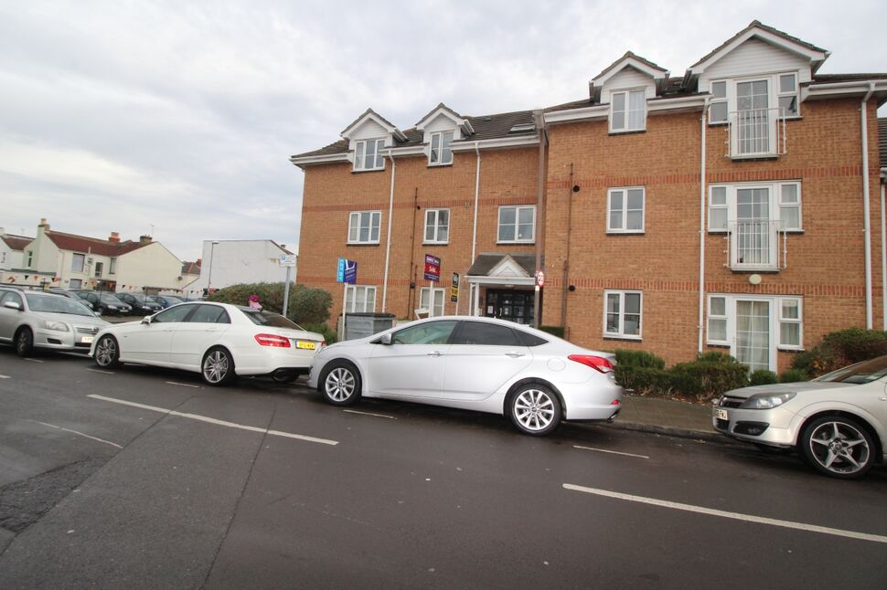 Main image of 2 bedroom Flat to rent, Claremont Road, Portsmouth, PO1