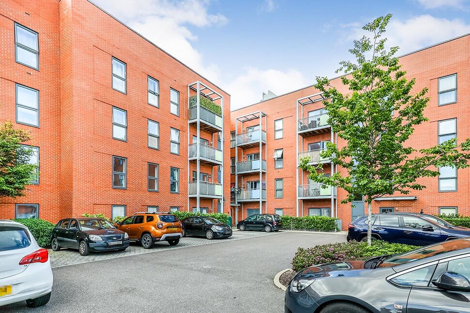 Main image of 2 bedroom Flat to rent, Pennant House, Prince George Street, Hampshire, PO1