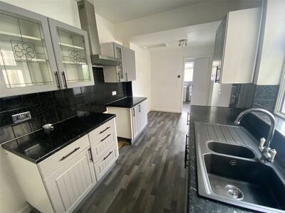 Cyprus Road, 3 bedroom  House to rent, £1,350 pcm