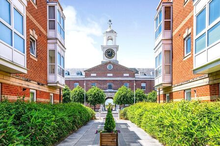 Gunwharf Quays, 2 bedroom  Flat to rent, £1,350 pcm