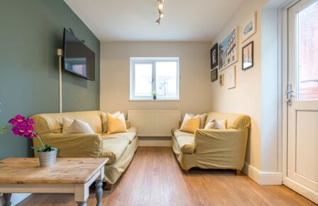 Fawcett Road, 7 bedroom  House to rent, £3,600 pcm
