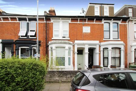 Chetwynd Road, 4 bedroom Mid Terrace House for sale, £425,000