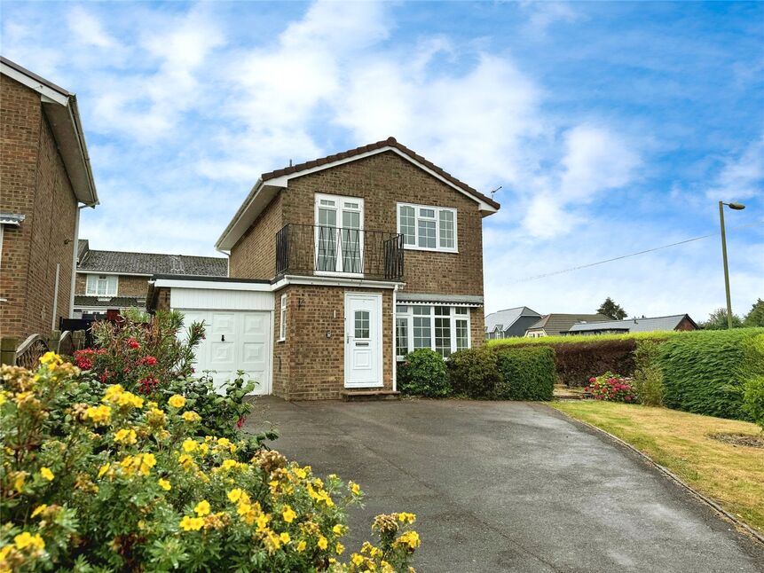 Main image of 3 bedroom Detached House for sale, Yoells Lane, Waterlooville, Hampshire, PO8