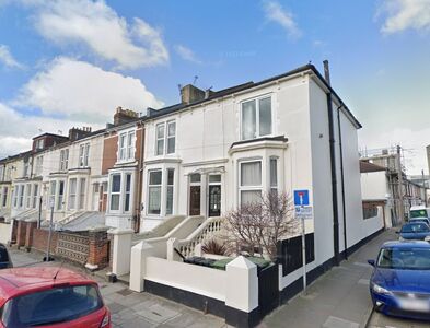 St. Andrews Road, 1 bedroom  Flat to rent, £950 pcm