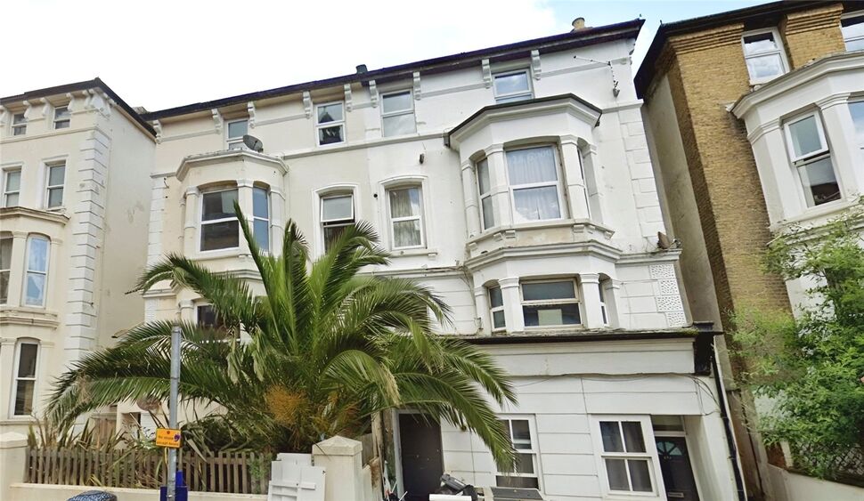 Main image of 1 bedroom Flat to rent, Osborne Road, Southsea, Hampshire, PO5