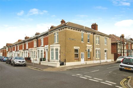 2 bedroom End Terrace House for sale