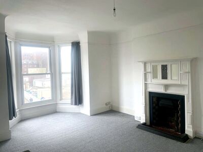 Alhambra Road, 2 bedroom  Flat to rent, £1,050 pcm