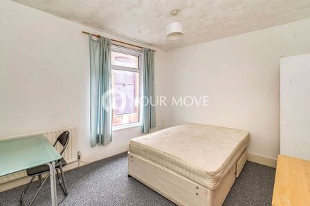 Exmouth Road, 5 bedroom  House to rent, £2,050 pcm