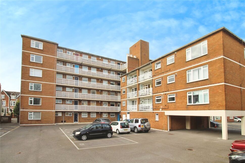 2 bedroom  Flat for sale