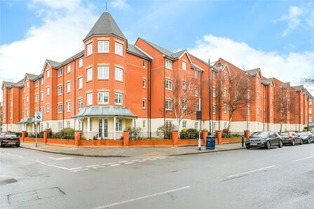 1 bedroom  Flat for sale