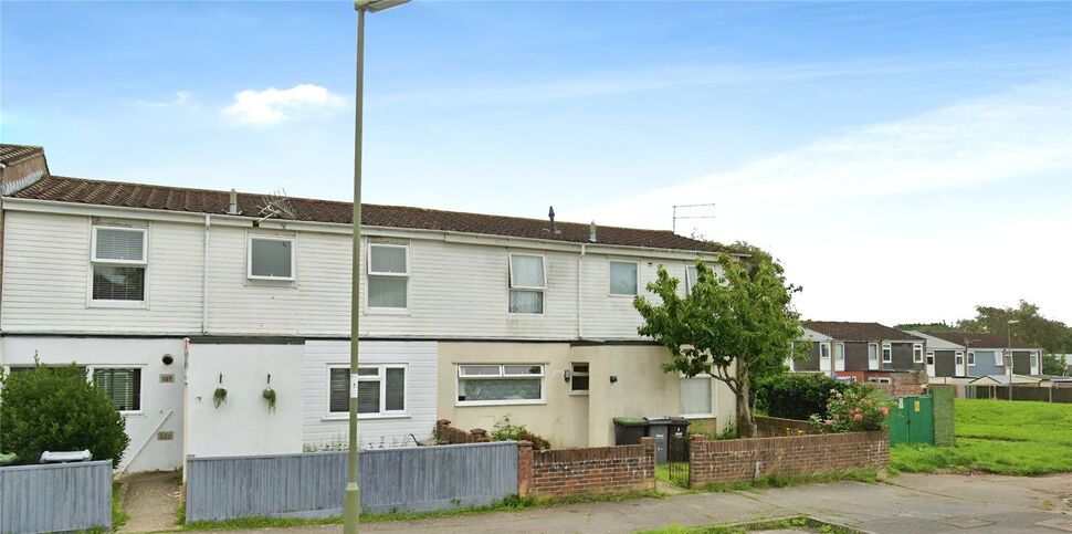 1 bedroom End Terrace Room to rent