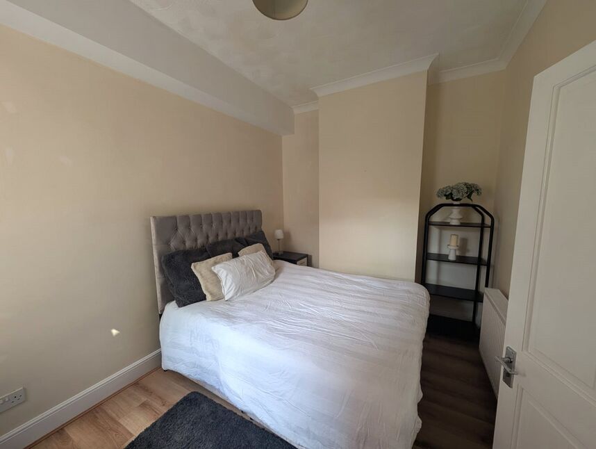 Main image of 1 bedroom Room to rent, Hudson Road, Southsea, Hampshire, PO5