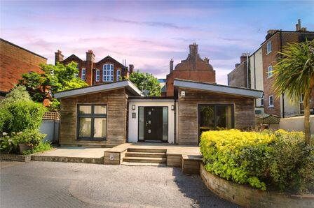 Castle Road, 3 bedroom Detached Bungalow for sale, £650,000