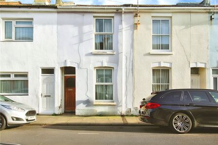 2 bedroom Mid Terrace House for sale