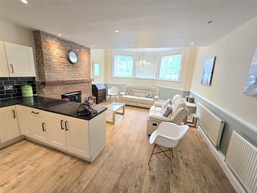 Main image of 2 bedroom Flat to rent, Western Parade, Southsea, Hampshire, PO5