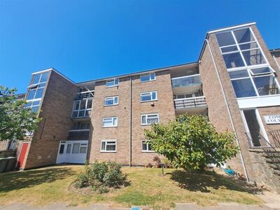 Chidham Close, 2 bedroom  Flat to rent, £1,200 pcm