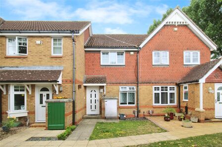2 bedroom Mid Terrace House for sale