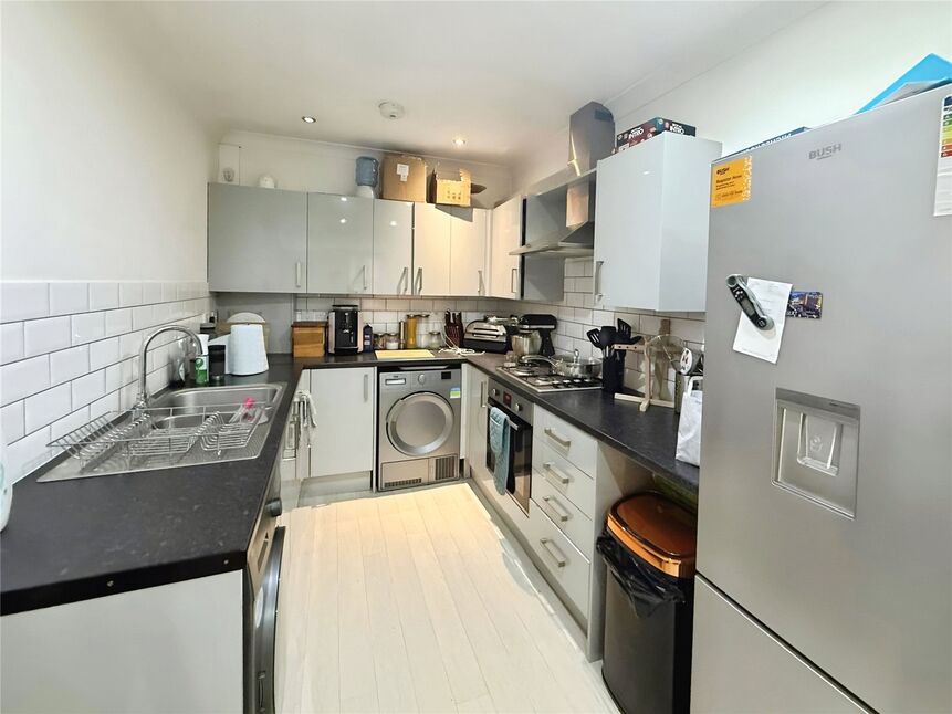 Main image of 3 bedroom House to rent, High Street, Fareham, Hampshire, PO16